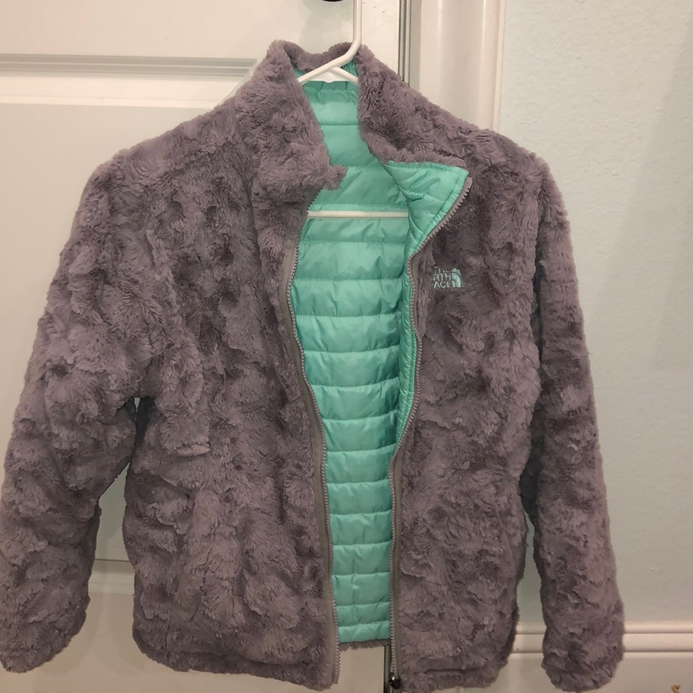 super cute and warm double sided north face jacket